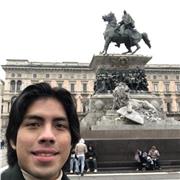 Soy universitario de la UCH CEU dispuesto a ayudar a estudiantes en sus quehaceres del colegio